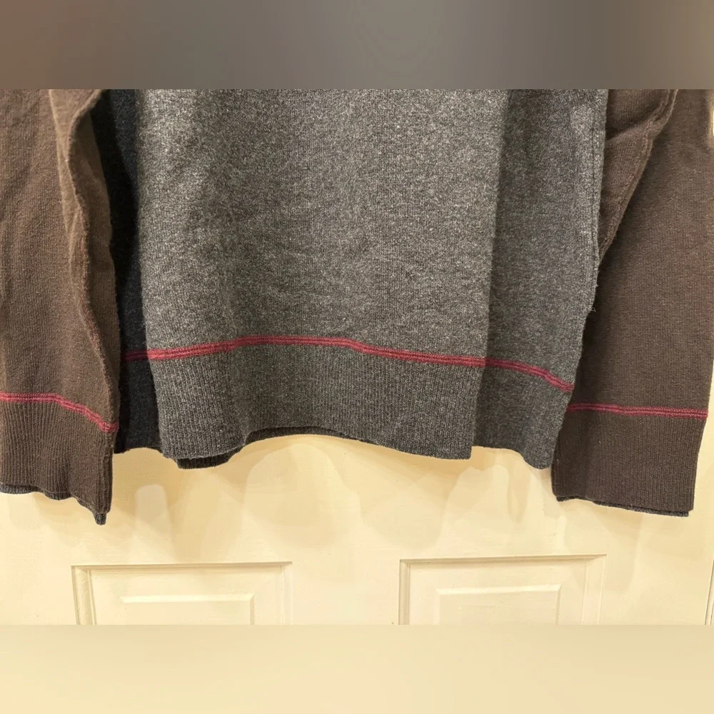 🍌 Men’s XL Banana Republic Gray & Brown Crewneck Sweater w/ Maroon Stitching 🍌